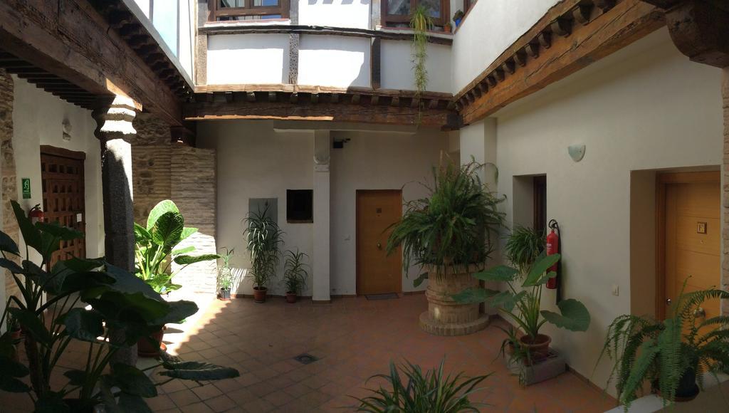 Apartamentos Del Casco Toledo Exterior photo