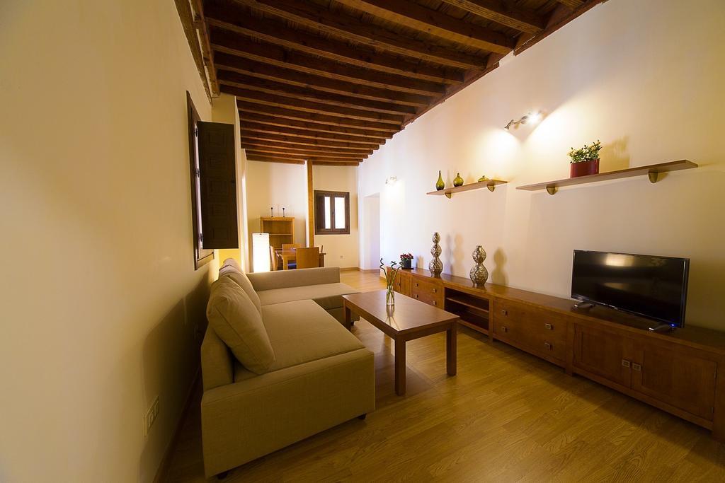 Apartamentos Del Casco Toledo Room photo
